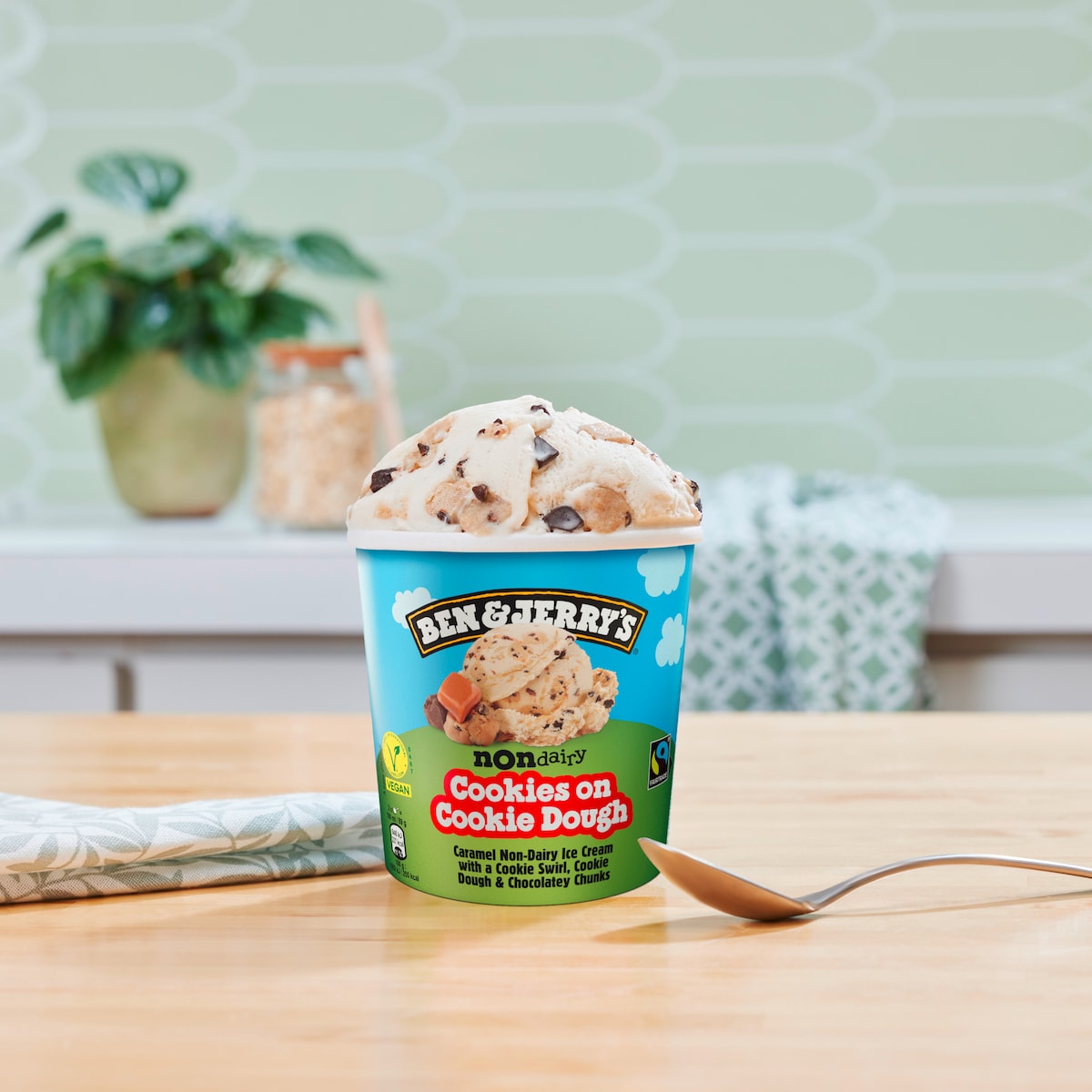 Cookies on Cookie Dough Non-Dairy Oat- Pint 3 / 4